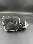 Mizuno Franchise 12.5" Gfn 1251F4 Black And White Baseball Softball Glove Left. Fixed Price $75.99.