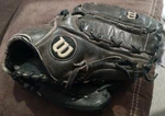 Wilson A1915 Pro-stock Dfs Dial Fit(broken) Baseball Brown Glove Rht. Fixed Price $90.00.