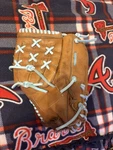 Rawlings Brooks Robinson Xfcb 17 Wing Tip Fastback Rht Baseball Glove Relaced. Fixed Price $30.00.