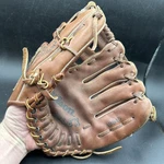 Wilson Soft Flex 12" Inch Right Hand Thrower Leather Baseball Glove A9845 Brown. Fixed Price $24.74.
