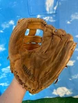 Wilson A9820 Glove Sb Special See Photos For Flaws Rht Right Hand Throw. Fixed Price $14.16.