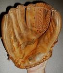 Vtg Regent 5214FR Lht 10" Youth Leather Baseball Glove Hi-flex Double Hinge. Fixed Price $20.36.
