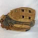 Mizuno Mz 1395 Professional Max Flex Softball Baseball Glove Right Hand Thrower. Fixed Price $21.99.