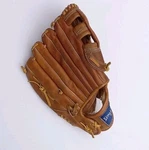 Spalding Player Dwight Gooden Baseball Glove 42-853. Right Hand Thrower.. Fixed Price $15.29.