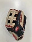 Rawlings Heart Of The Hide PROBH34 13 Inch Glove. Fixed Price $150.00.