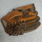Ssk AA-231-4 Baseball Glove Mitt Right Hand Thrower Genuine Steerhide. Fixed Price $6.97.