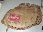 Rawlings RFM-9 Reg RMF9 Deep Well Pocket Tan Leather Lht Baseball Glove Mitt. Fixed Price $32.99.
