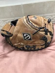 Diamond DCM-FP-100 Pro Women 33 Broken In Softball Catchers Mitt Right Throw. Fixed Price $120.00.