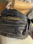 Mizuno GMVP-1175PI Prime 11.75 Baseball Glove Rht Professional Model. Fixed Price $60.00.