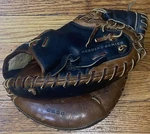 Easton GS20 Genuine Series Baseball Softball Catchers Mitt Right Hand Thrower. Fixed Price $199.00.