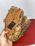Louisville Slugger Hcb Steve Garvey Autograph Model Glove Baseball Sport LSG48. Fixed Price $21.95.