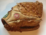 Mizuno Pete Rose PR4192 Game Ready 12 Baseball Softball Glove Right Throw. Fixed Price $75.00.