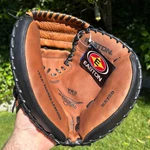 $180 Brand New Easton Professional 33" Usa Baseball Catchers Mitt Gold Glove. Fixed Price $99.98.