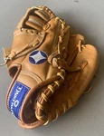 Spalding Baseball Glove Jim Palmer Professional Model 42-243 Rht. Fixed Price $15.00.