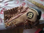 Wilson Pro Soft Yak 12 1/2 Inch Left Hand Throw A1502BBKP82. Fixed Price $40.00.