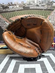 2000 Era Wilson A1860 PRO18 Ivan Rodriguez 32 Catchers Mitt Rht Arc. Fixed Price $35.70.