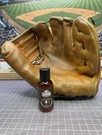 1960S Macgregor G25 Willie Mays Personal Model Vintage Baseball Glove. Fixed Price $119.00.