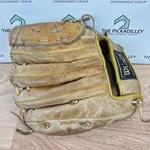 Vintage 1970S Wilson 3146 Catfish Hunter Baseball Glove Snap Action Rht. Fixed Price $26.96.