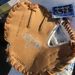 Easton Morgan Stuart Groundwork Training Nwt Left Hand Throw Fast Pitch Softball. Fixed Price $70.00.