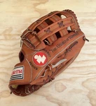 Worth Red Dot Series Baseball Glove Japan- Right Hand Throw. Fixed Price $50.00.