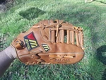 Mizuno Crest Baseball Glove MT2072 Rht 14 In Game Ready. Fixed Price $40.49.