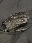 Mizuno GPG-51 Boys 11.5 Black Baseball Glove Prospect Series Rht. Fixed Price $29.99.