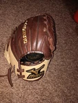 Mizuno Franchise 11" Baseball/softball Glove (gfn 1102) Rht. Fixed Price $28.00.