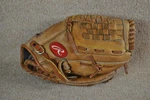Rawlings RBG-7 Rht, Basket Web Glove, Fast Back Players Preferred Series. Fixed Price $21.00.