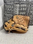 Mizuno Franchise Series Gfn 1300 Baseball Glove Outfield Rht. Fixed Price $24.99.