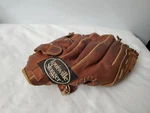 Louisville Slugger Glove Baseball Softball F1200F Rht. Fixed Price $24.00.