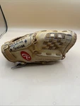 Rawlings RBG70R 11 1/2 Inch Derek Jeter Rth Throw Kids Name Written On See Photo. Fixed Price $25.00.
