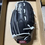 Nwt Rawlings Shut Out Fastpitch Fielding Glove 12.5 RSO125BW - Rht Black White. Fixed Price $50.00.