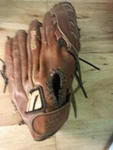Mizuno Mvs 1300 13" Rht Victory Series Baseball Glove. Fixed Price $34.99.