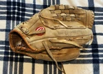 Rawlings RSG1 Super Size Glove Rht Baseball Softball Fastback Model. Fixed Price $19.99.