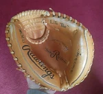 Rawlings MCM15 Rh Baseball Catchers Mitt Lite Toe Beautiful Condition Glove. Fixed Price $69.99.