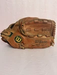 Wilson OG3 Optima Gold A9824 Softball Mitt 13.5 In Rht. Fixed Price $29.95.