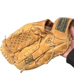 Ahw Thermosports 1500 Xxl Leather 12 Right Hand Throw Baseball Mitt Made In Usa. Fixed Price $19.98.
