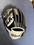 Wilson A2000 DP15 11.5 Baseball Glove Black/white Rht Pro Stock Leather. Fixed Price $260.00.