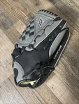 Franklin Rtp System 4672-13 13" Baseball Glove/mitt Right Handed Pitch. Fixed Price $25.00.