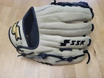 Ssk Z5 Left Hand Throw Baseball Glove 11.5". Fixed Price $93.55.