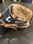 Louisville Slugger Genesis 1884 GENB1050 10.5 Left Hand Catch Rh Throw Glove. Fixed Price $7.99.
