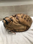 Mizuno GXS-91 Franchise Excel 33 Women Softball Catchers Mitt Right Throw. Fixed Price $110.00.