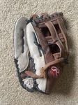 Rawlings R130R Baseball Glove - Lht. Fixed Price $20.00.