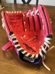 Rawlings Player Series PL90PPW Youth/kid Tee Ball Glove Pink Right Hand Throw. Fixed Price $9.52.