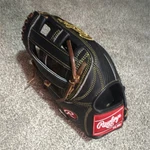 Rawlings Heart Of The Hide PROR3039-6BCG 12 3/4 Outfield Glove Left Hand Throw. Fixed Price $201.00.