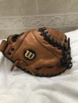 Wilson PRO-FP500 Women Broken In 33 Softball Catchers Mitt Right Hand Throw. Fixed Price $110.00.