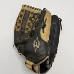 Easton Sp 1200 14 Synergy Professional Glove Mitt Right Hand Throw. Fixed Price $29.00.
