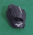 Mizuno Prospect Gpp 1000Y3 Power Close 10" Youth Lht Baseball Glove 3-6YR Black. Fixed Price $18.99.