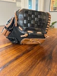 Adidas 10" Youth Baseball Glove Easy Close Black Tan Rht. Fixed Price $9.79.