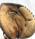 Mizuno Gxc 90 Franchise Series Leather Catcher's Glove Mitt..right Hand Throw. Fixed Price $29.95.